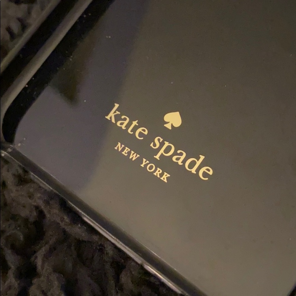 Phonecase - Picture 2 of 2